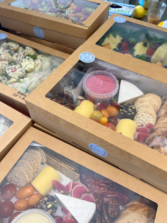 Mezze Savoury Box